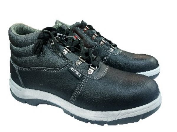 Picture of SAFETY BOOT DEFENDER SIZE 06